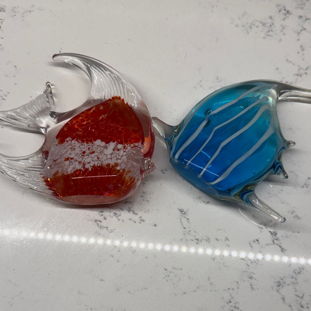 Vintage Glass Fish Decor in Blue and Red - Picture 10 of 12